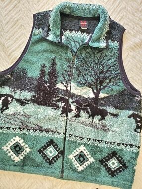 Vintage Mazmania Wild Horse Nature Scene Fleece Vest